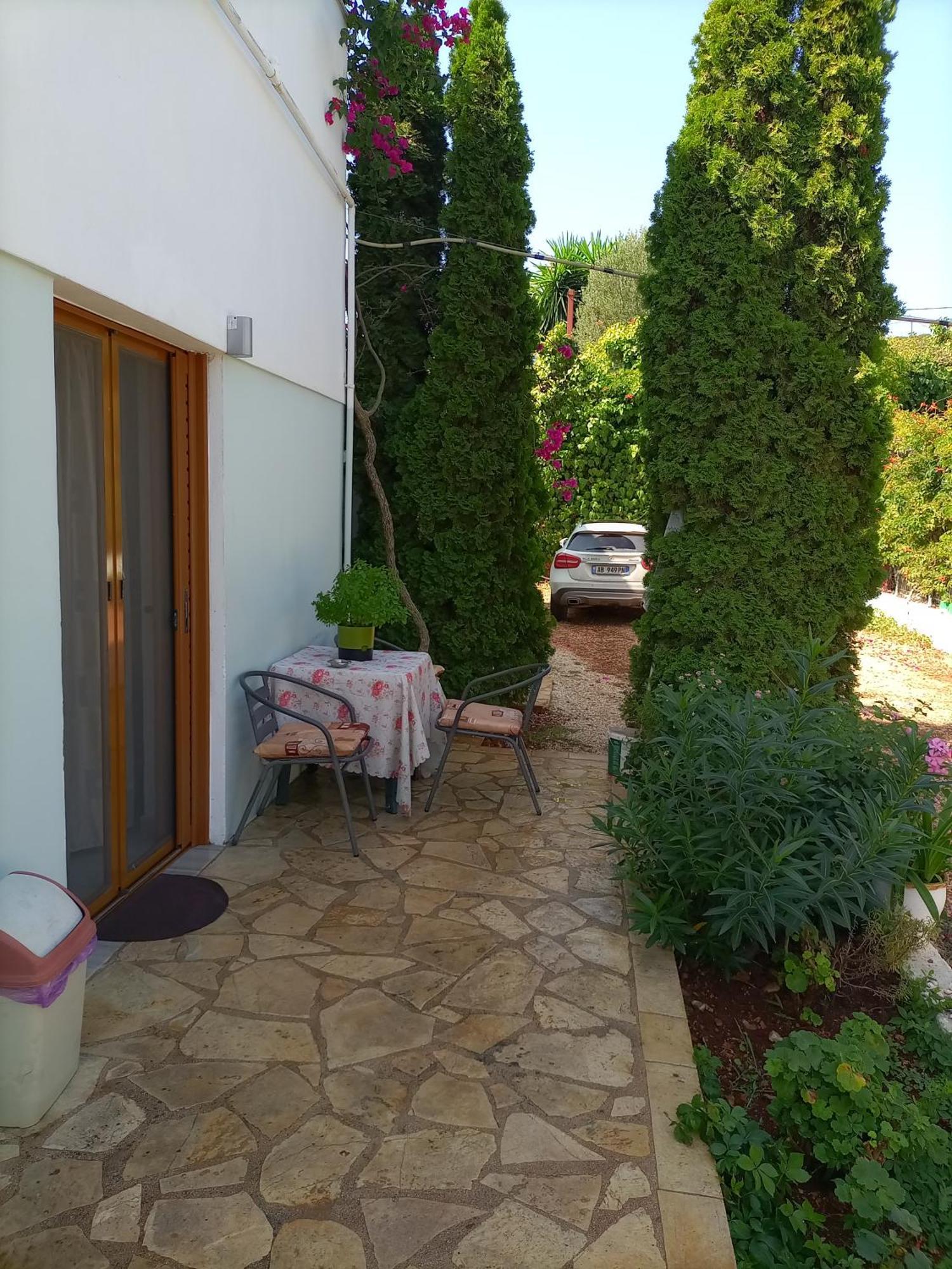 Baci Apartments Ksamil Exteriör bild