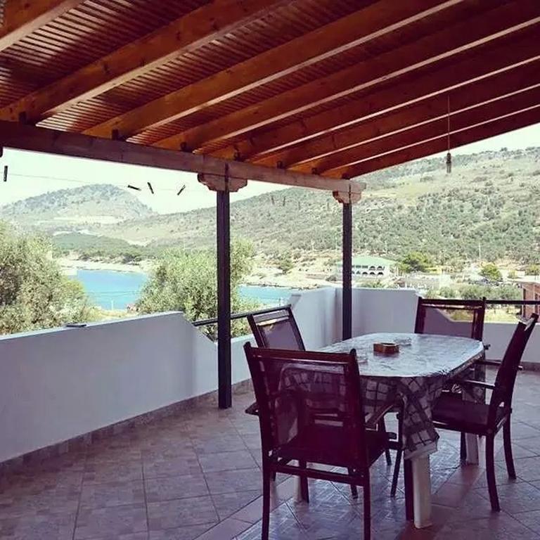 Baci Apartments Ksamil Rum bild